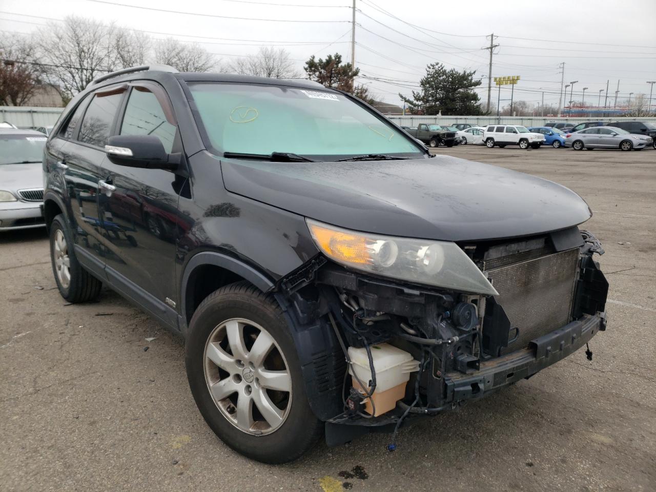 KIA SORENTO BA 2011 with VIN 5XYKTCA18BG090312 - Photo from auction