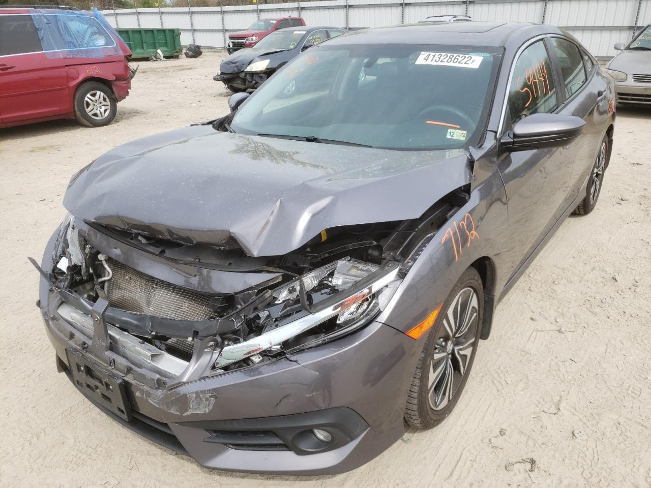 Photo 2 from auction – 2017 HONDA CIVIC EX with VIN 19XFC1F38HE024784