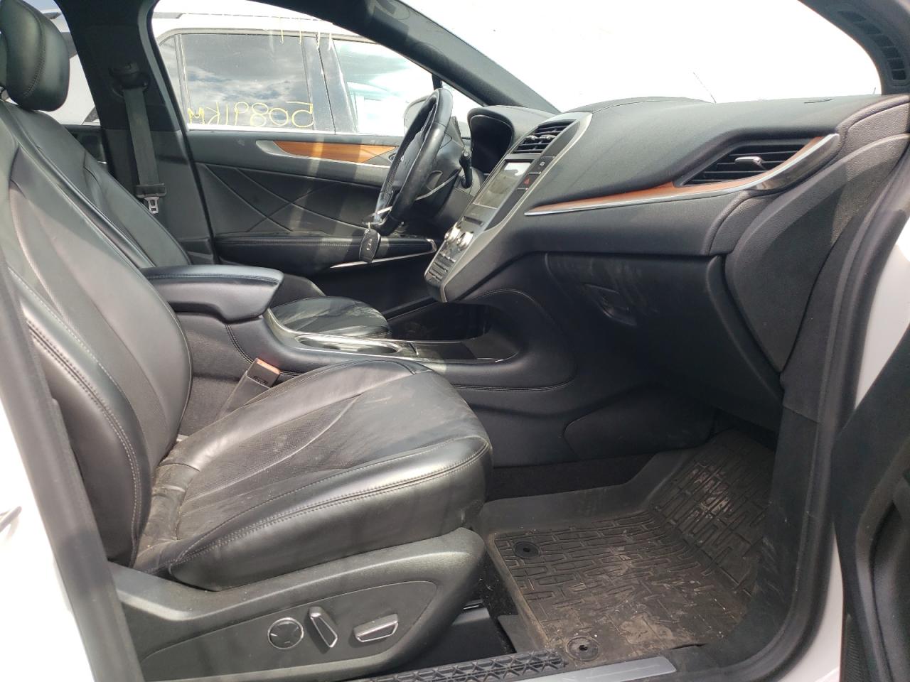 Photo 5 from auction – 2019 LINCOLN MKC RESERV with VIN 5LMCJ3D96KUL22005