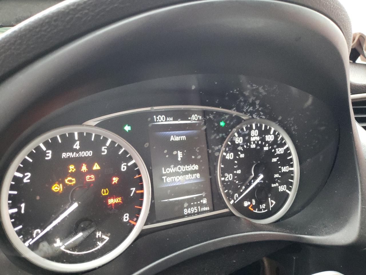 Photo 8 from auction – 2018 NISSAN SENTRA S with VIN 3N1AB7AP1JY306976