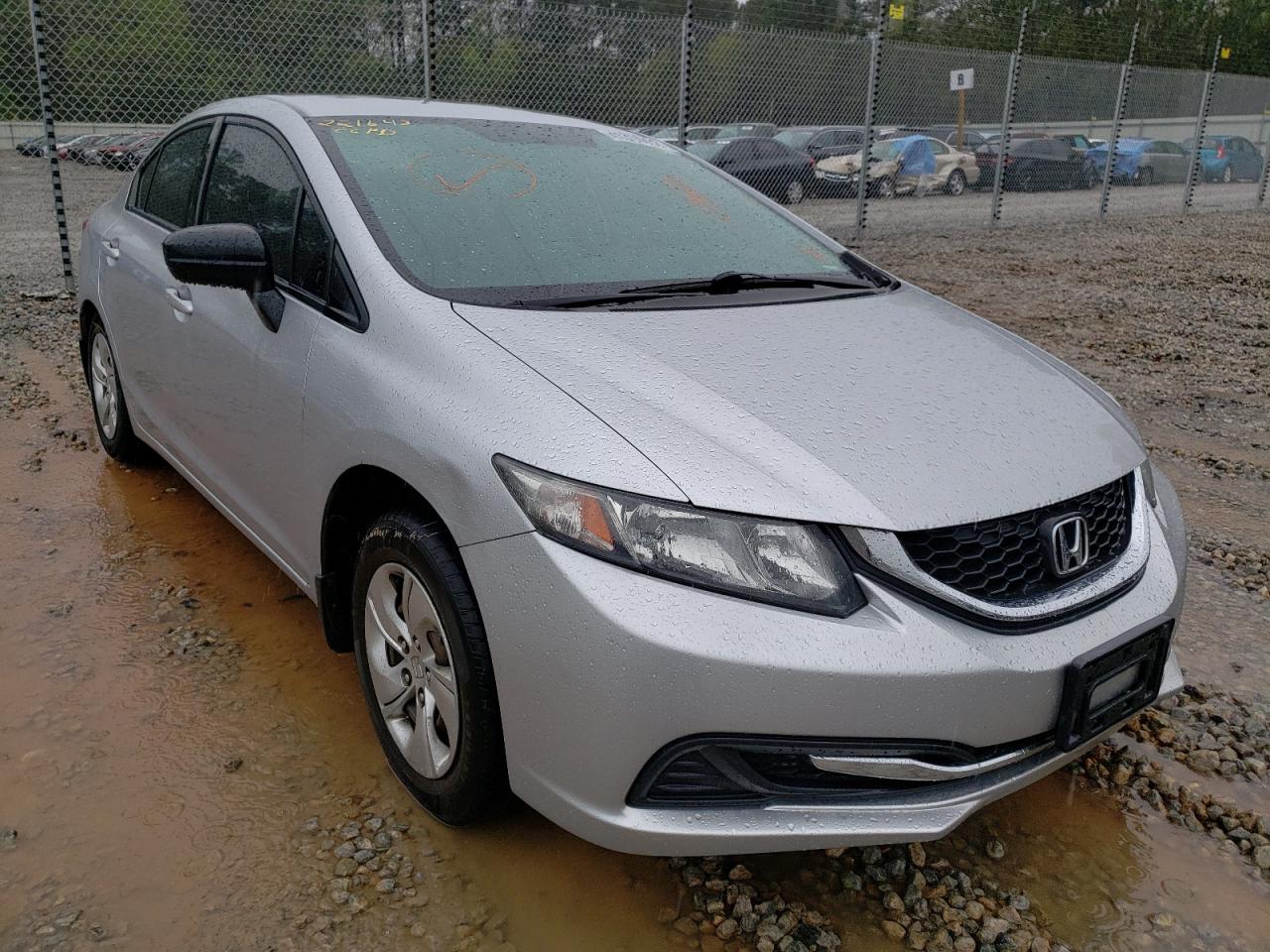 HONDA CIVIC LX 2015 with VIN 19XFB2F56FE101997 - Photo from auction