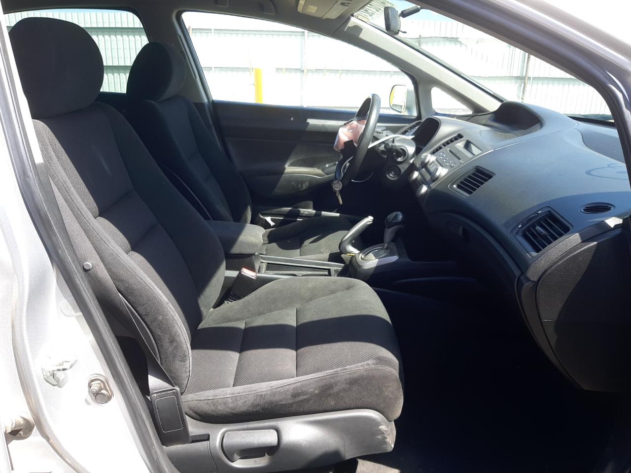 Photo 5 from auction – 2010 HONDA CIVIC LX-S with VIN 19XFA1F64AE008569