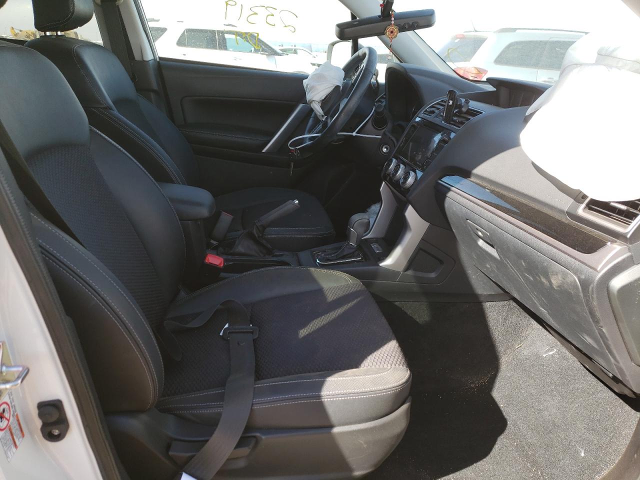 Photo 5 from auction – 2018 SUBARU FORESTER 2 with VIN JF2SJAGC9JH591753