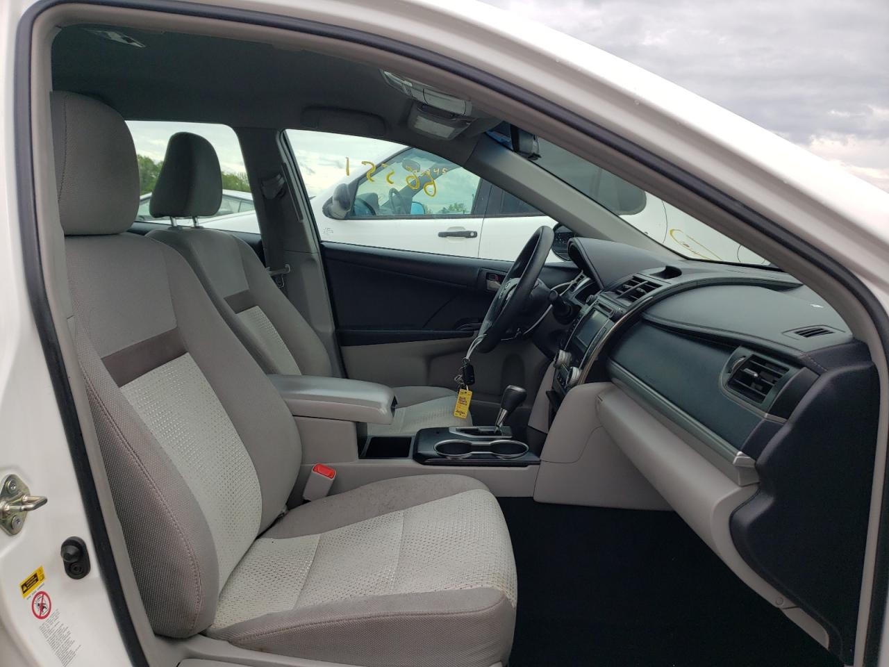 Photo 5 from auction – 2014 TOYOTA CAMRY L with VIN 4T1BF1FK3EU759999