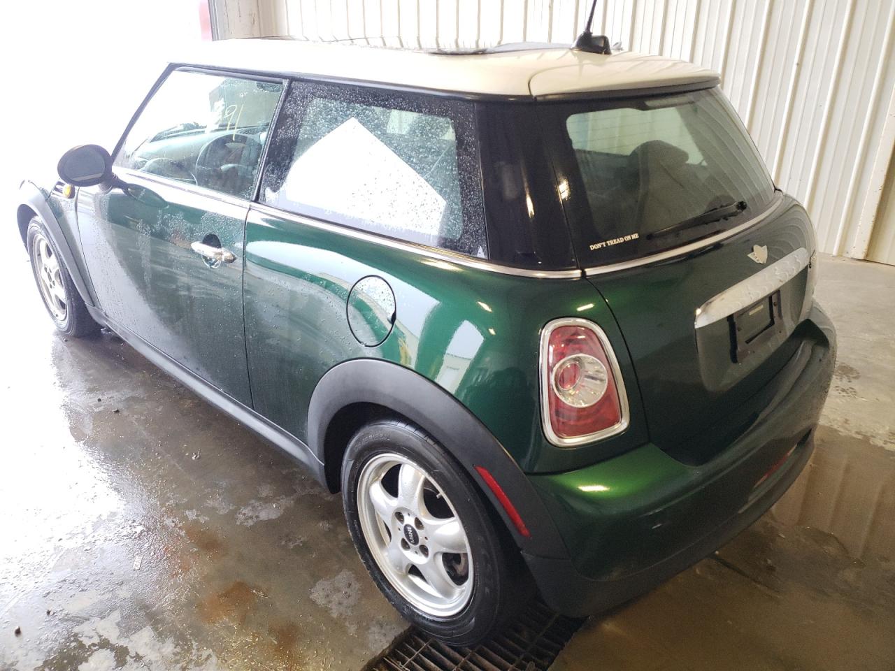 Photo 3 from auction – 2011 MINI COOPER with VIN WMWSU3C51BT095480
