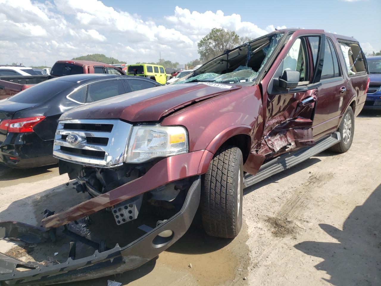 Photo 2 from auction – 2011 FORD EXPEDITION with VIN 1FMJK1J55BEF27046