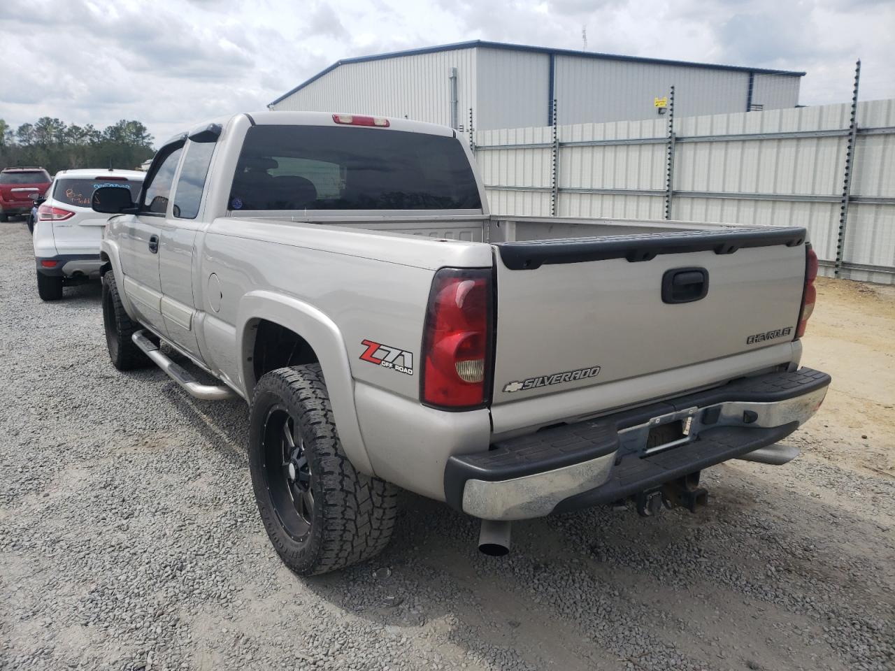 Photo 3 from auction – 2004 CHEVROLET SILVERADO with VIN 2GCEK19T241249638