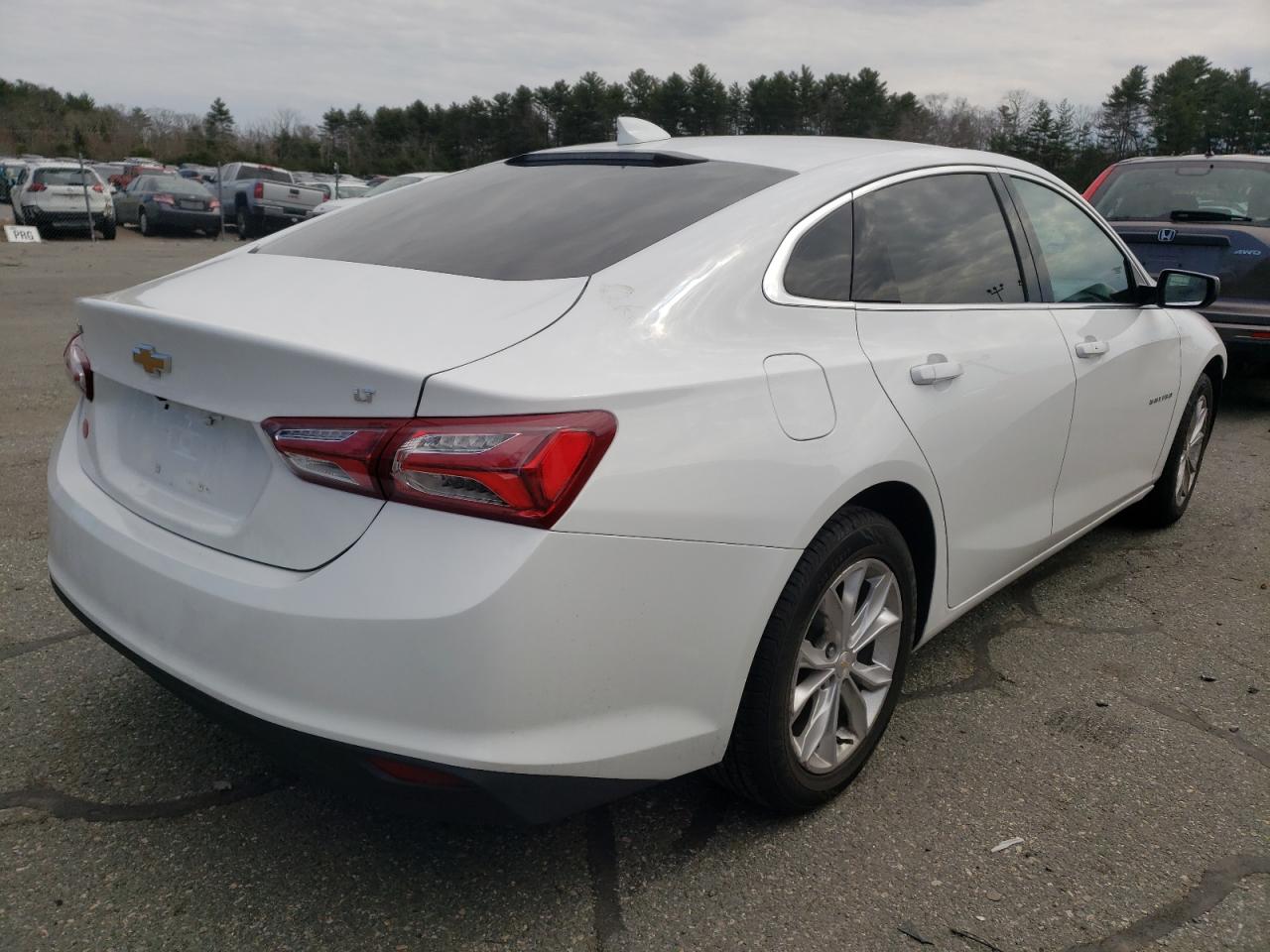 Photo 4 from auction – 2019 CHEVROLET MALIBU LT with VIN 1G1ZD5ST4KF106590