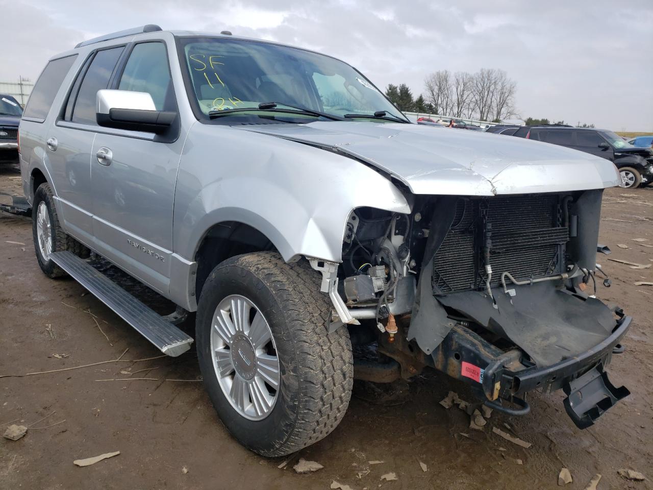 LINCOLN NAVIGATOR 2011 with VIN 5LMJJ2J53BEJ03113 - Photo from auction