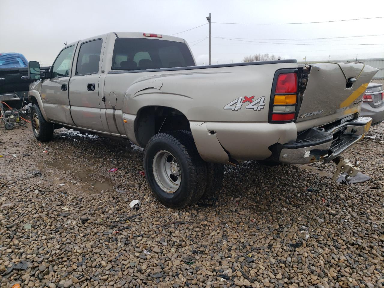 Photo 3 from auction – 2002 CHEVROLET SILVERADO with VIN 1GCJK33162F229643