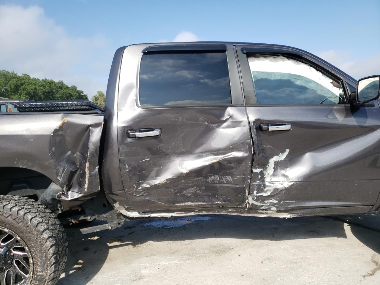 Photo 6 from auction – 2015 RAM 1500 SLT with VIN 1C6RR7LT2FS744893