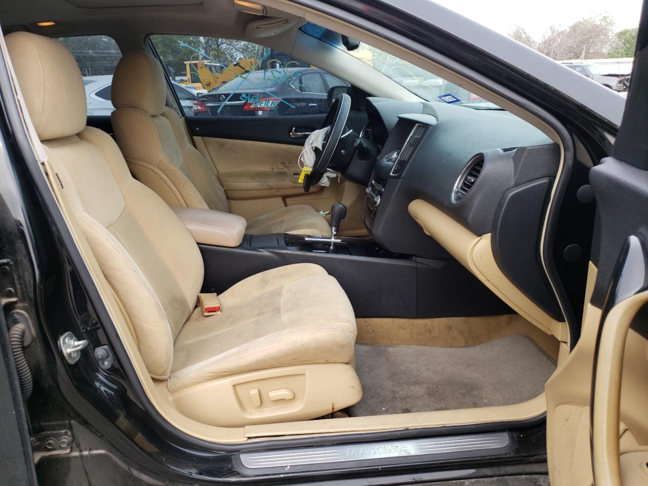 Photo 5 from auction – 2011 NISSAN MAXIMA S with VIN 1N4AA5AP2BC858894