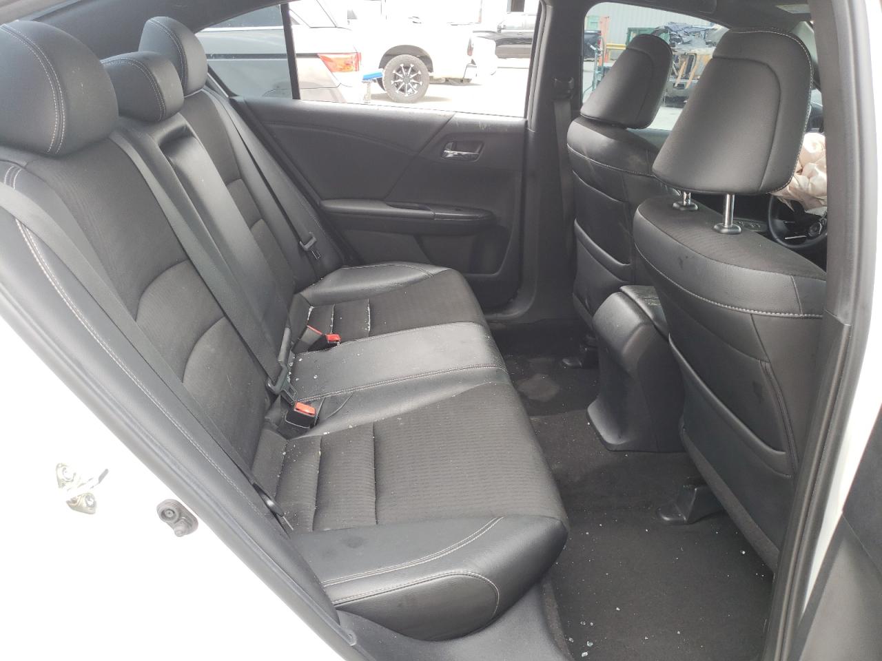 Photo 6 from auction – 2016 HONDA ACCORD SPO with VIN 1HGCR2F59GA189366