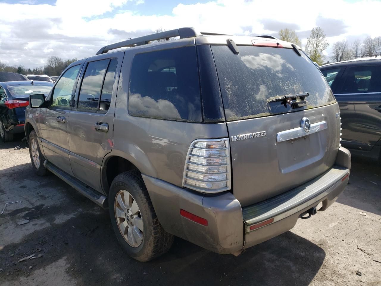 Photo 3 from auction – 2006 MERCURY MOUNTAINEE with VIN 4M2EU47E36UJ17652