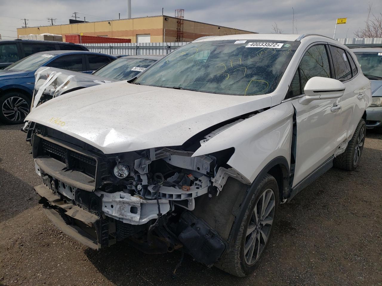 Photo 2 from auction – 2019 LINCOLN MKC RESERV with VIN 5LMCJ3D96KUL22005