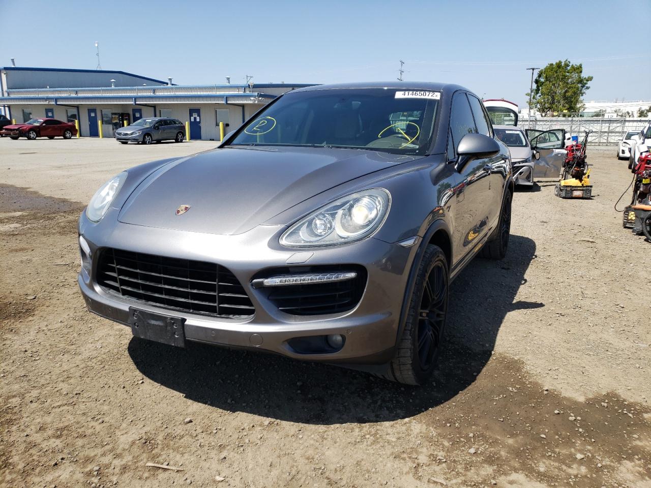 Photo 2 from auction – 2012 PORSCHE CAYENNE TU with VIN WP1AC2A22CLA81513