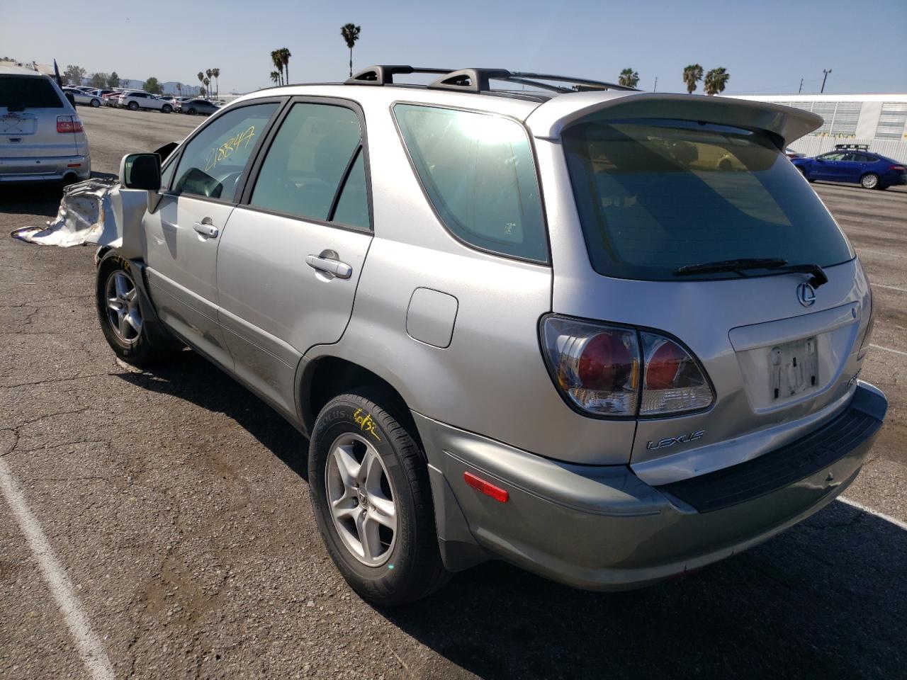 Photo 3 from auction – 2001 LEXUS RX300 with VIN JTJGF10U010087676