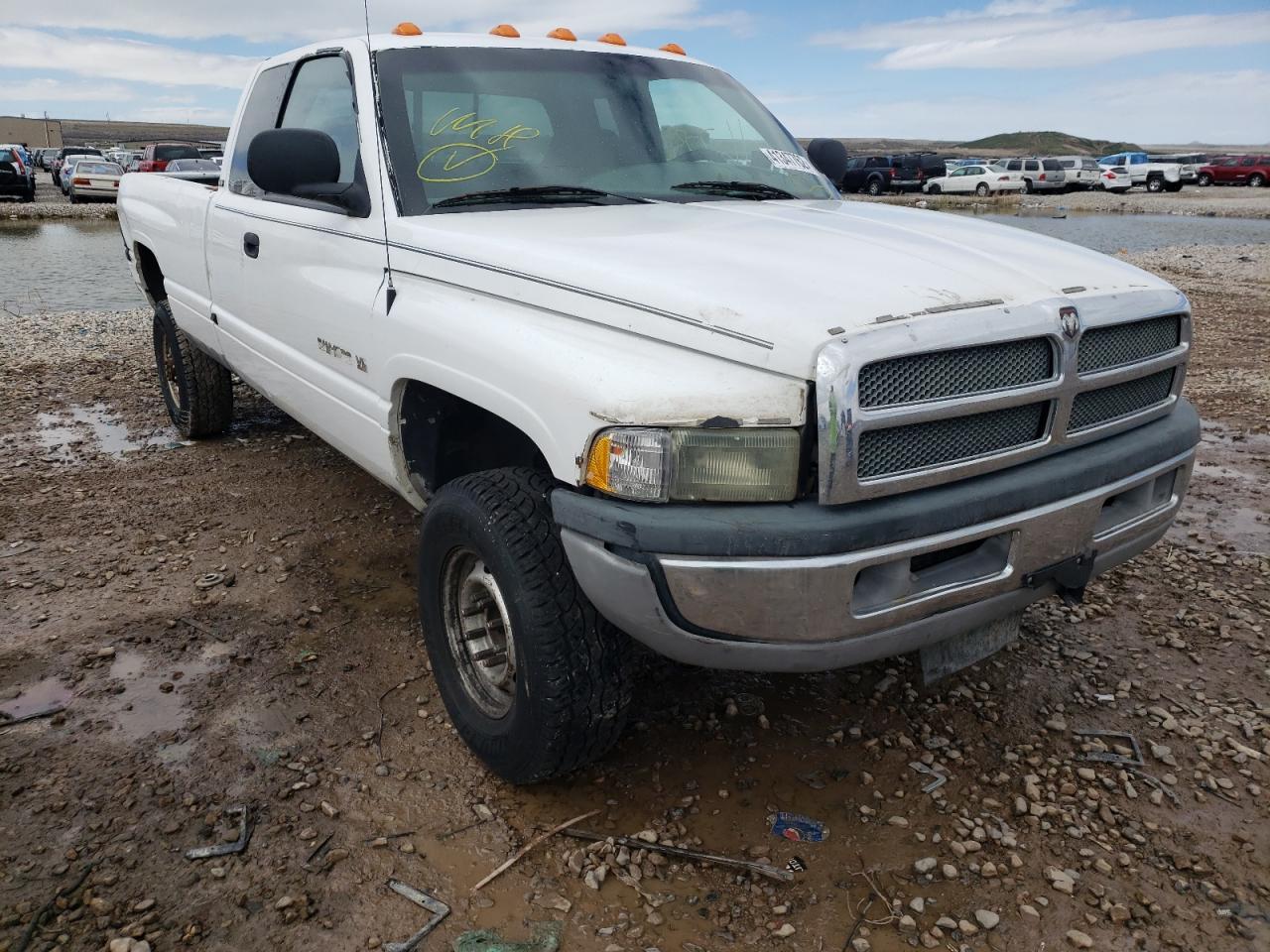 DODGE RAM 2500 1999 with VIN 1B7KF2362XJ635521 - Photo from auction