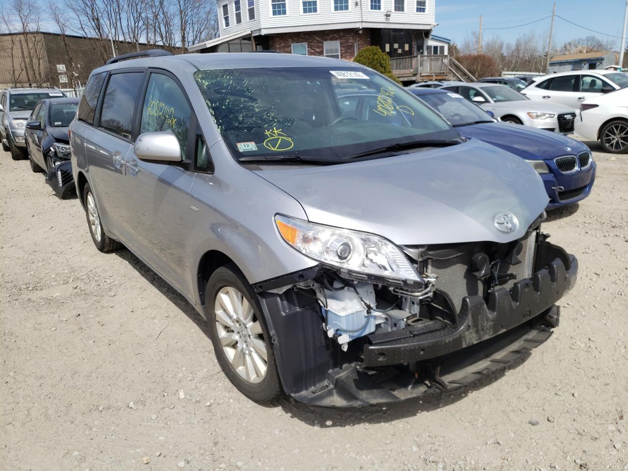 Photo 1 from auction – 2017 TOYOTA SIENNA LE with VIN 5TDJZ3DC0HS162896