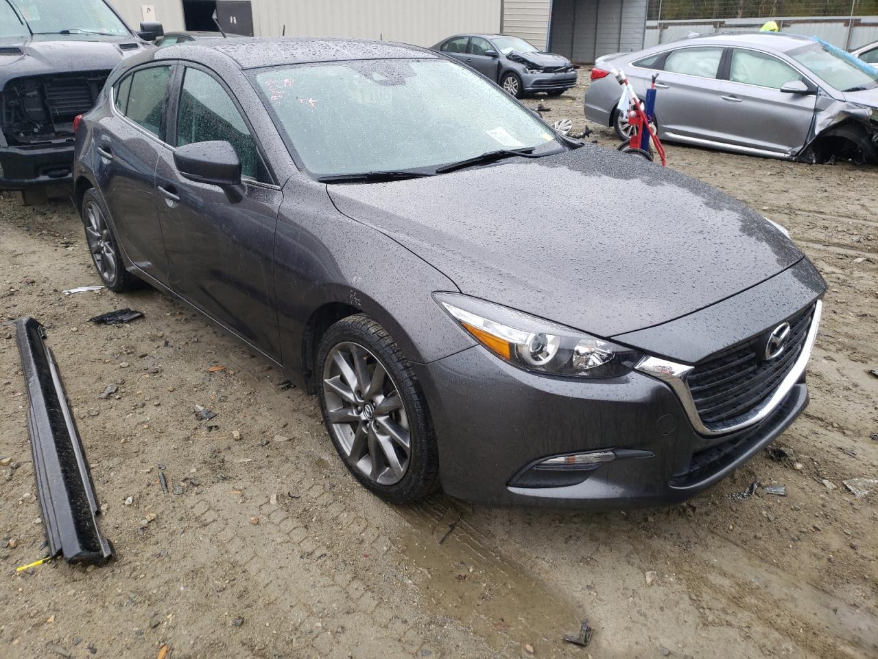 Photo 1 from auction – 2018 MAZDA 3 TOURING with VIN 3MZBN1L37JM268965