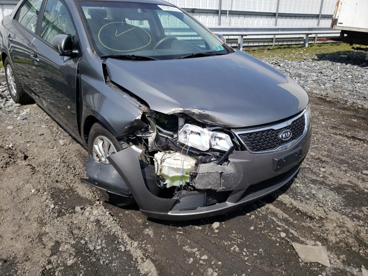 Foto 9 de la subasta – 2012 KIA FORTE EX con VIN KNAFU4A21C5614565