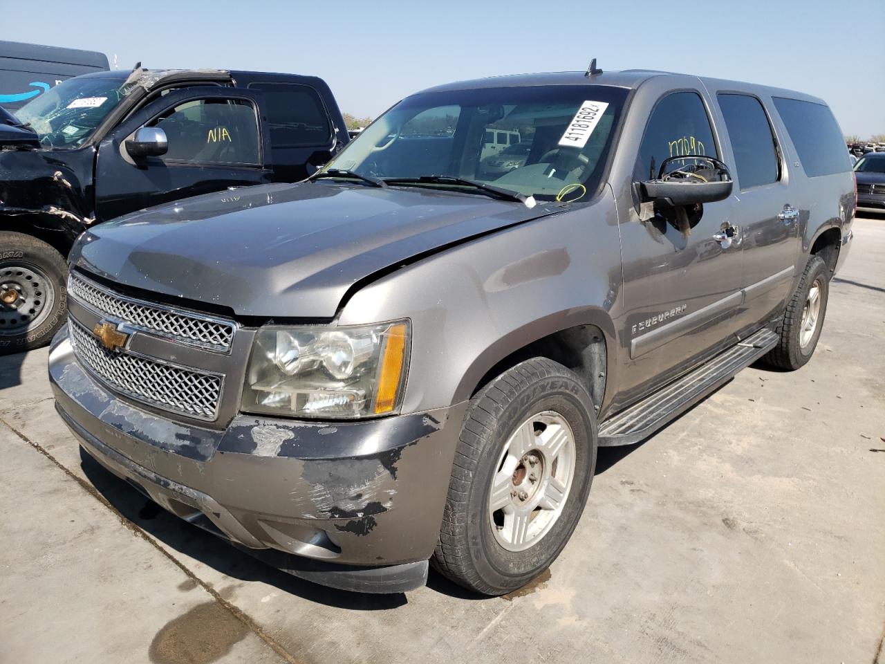 Photo 2 from auction – 2007 CHEVROLET SUBURBAN with VIN 3GNFC16067G204796