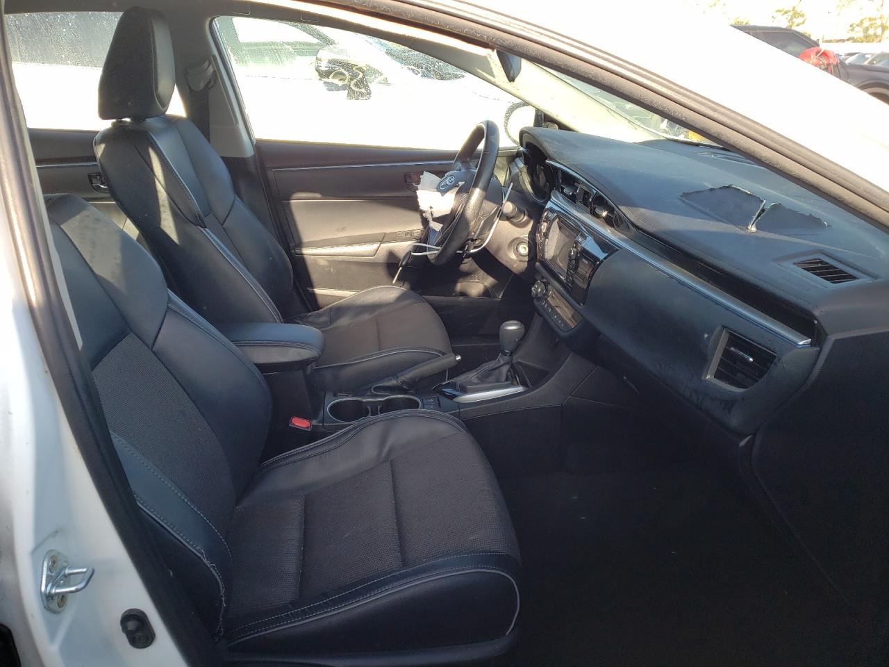 Photo 5 from auction – 2016 TOYOTA COROLLA L with VIN 5YFBURHE6GP465612