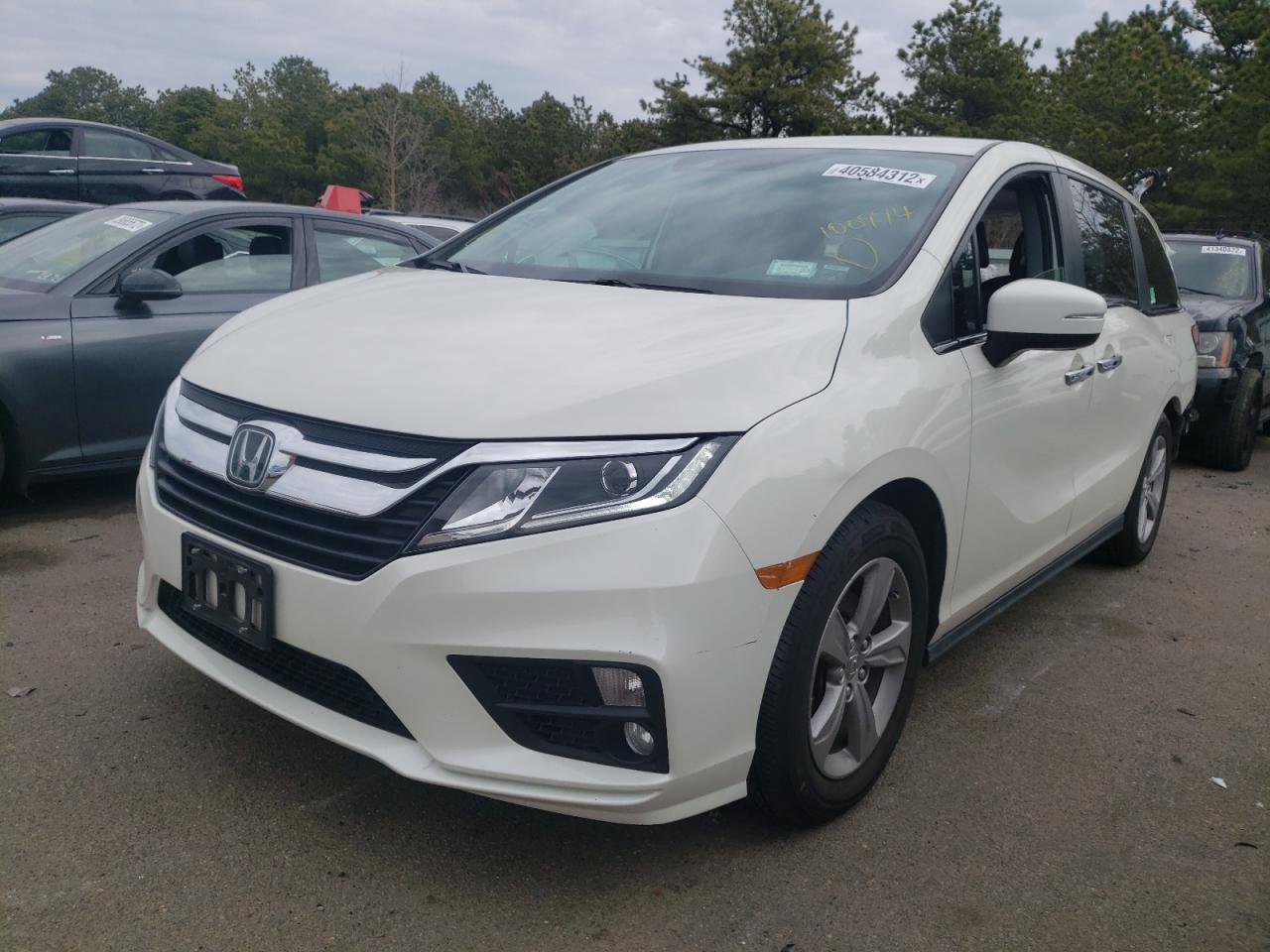 Photo 2 from auction – 2018 HONDA ODYSSEY EX with VIN 5FNRL6H72JB100994