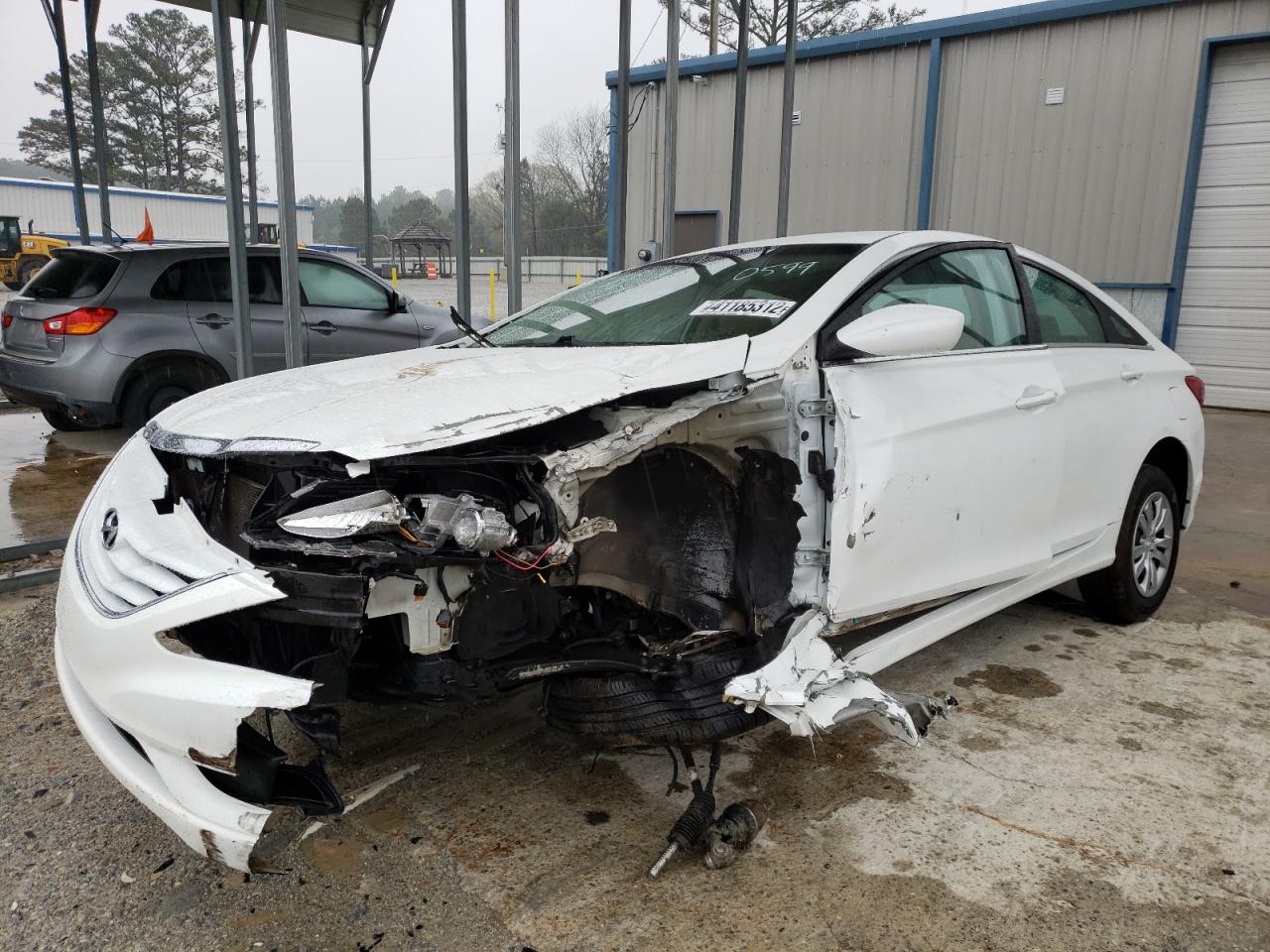 Photo 2 from auction – 2011 HYUNDAI SONATA with VIN 5NPEB4AC9BH070599