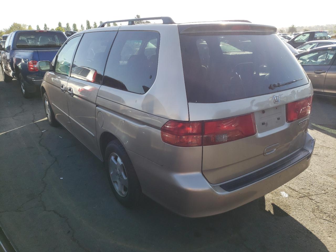 Photo 3 from auction – 2001 HONDA ODYSSEY EX with VIN 2HKRL18691H516102