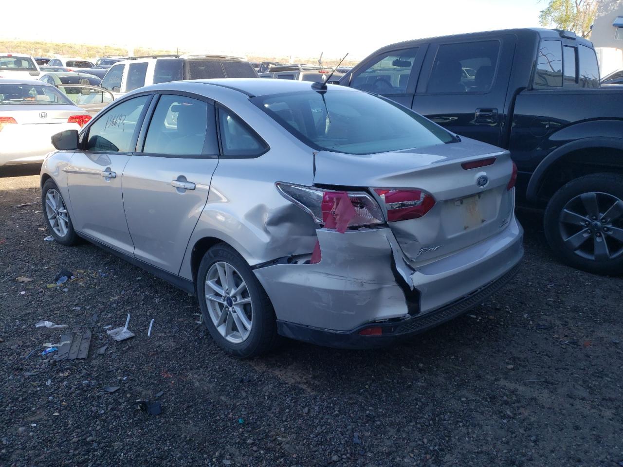 Photo 3 from auction – 2016 FORD FOCUS SE with VIN 1FADP3F2XGL238296