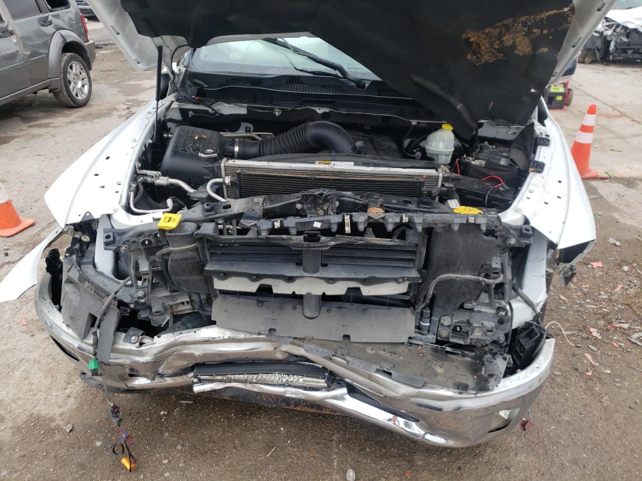 Photo 7 from auction – 2014 RAM 1500 SLT with VIN 1C6RR6LT1ES178136