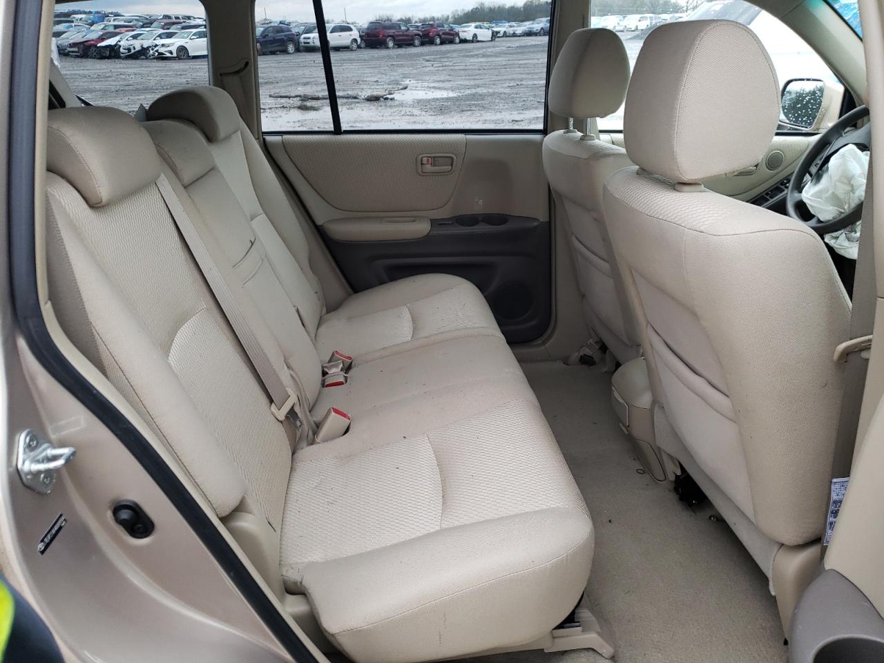 Photo 6 from auction – 2004 TOYOTA HIGHLANDER with VIN JTEGP21A940009584