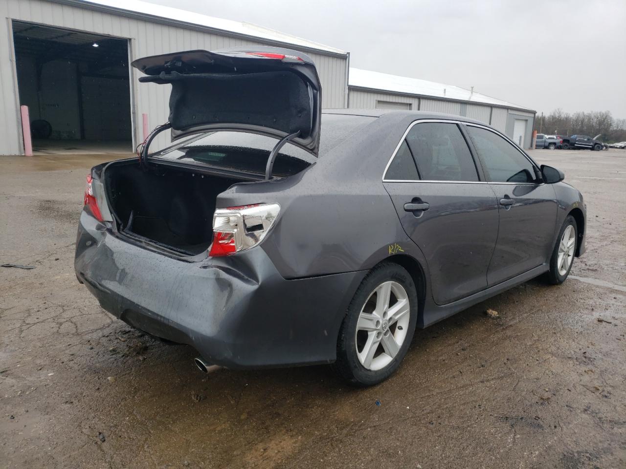 Photo 4 from auction – 2013 TOYOTA CAMRY L with VIN 4T1BF1FK1DU266644