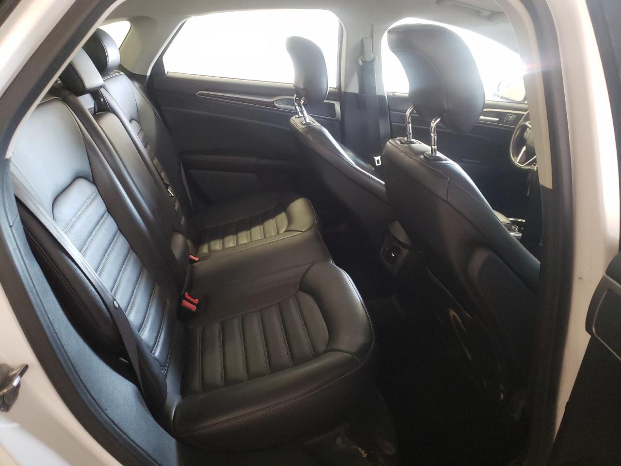 Photo 6 from auction – 2014 FORD FUSION SE with VIN 3FA6P0H91ER385168