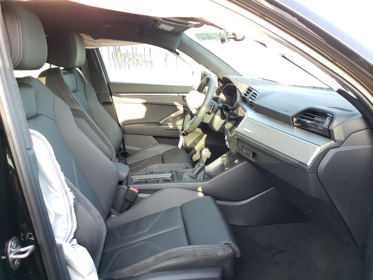 Photo 5 from auction – 2021 AUDI Q3 PREMIUM with VIN WA1DECF35M1105505