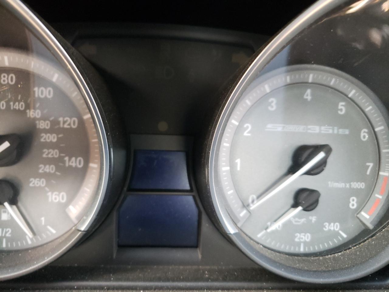 Photo 8 from auction – 2014 BMW Z4 SDRIVE3 with VIN WBALM1C59EE634204