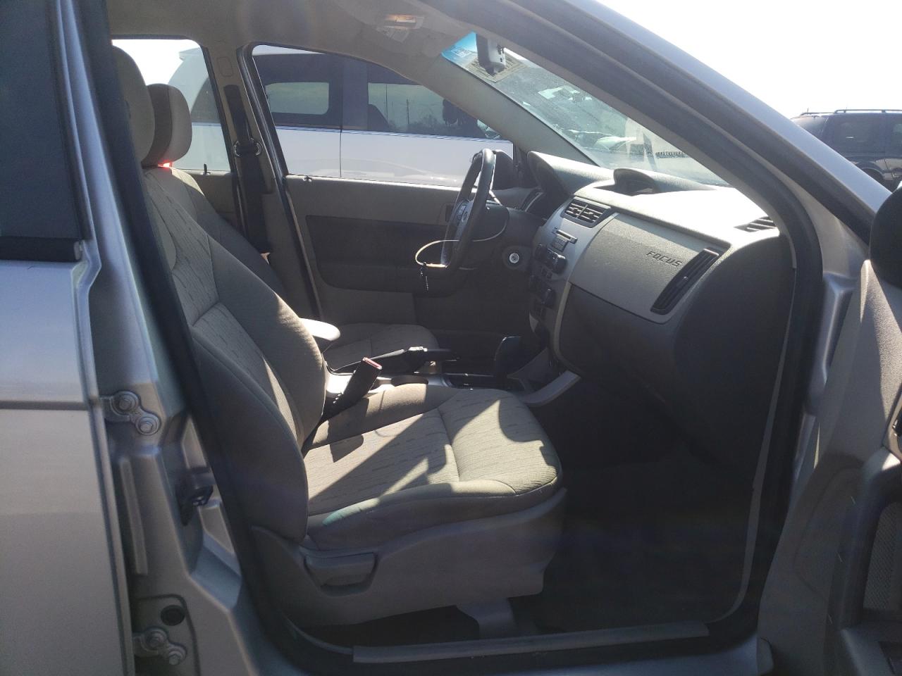 Photo 5 from auction – 2009 FORD FOCUS SE with VIN 1FAHP35N69W190519