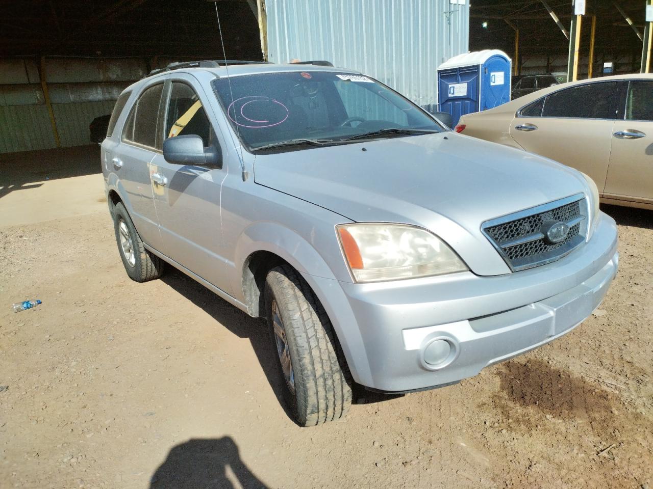KIA UK 2005 with VIN KNDJD733355447925 - Photo from auction