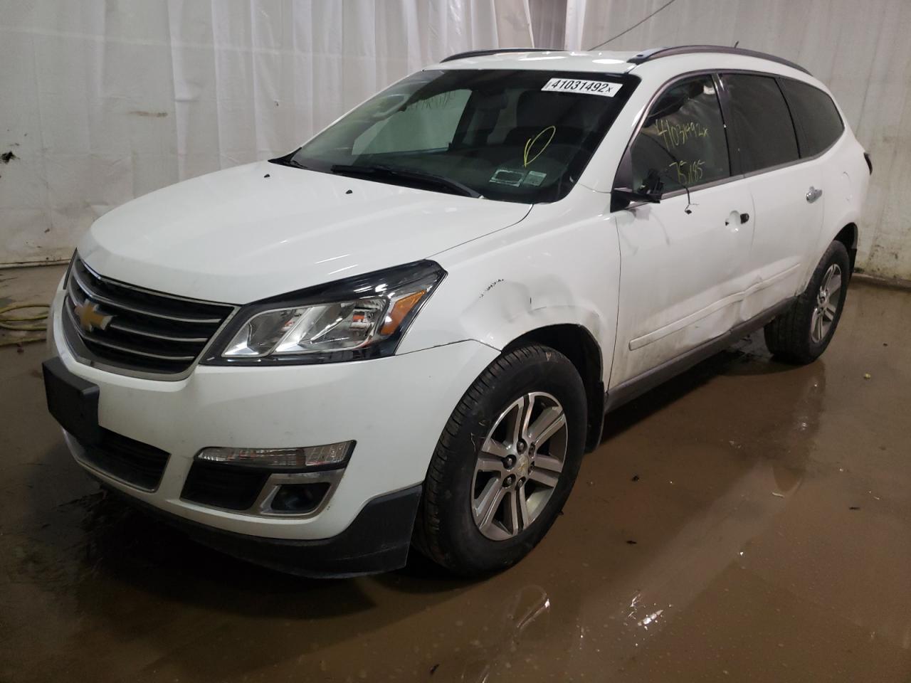 Photo 2 from auction – 2017 CHEVROLET TRAVERSE L with VIN 1GNKVGKD8HJ113923