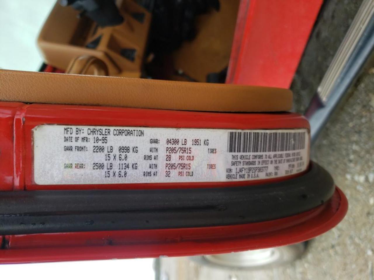 Photo 10 from auction – 1995 JEEP WRANGLER / with VIN 1J4FY19P2SP303777