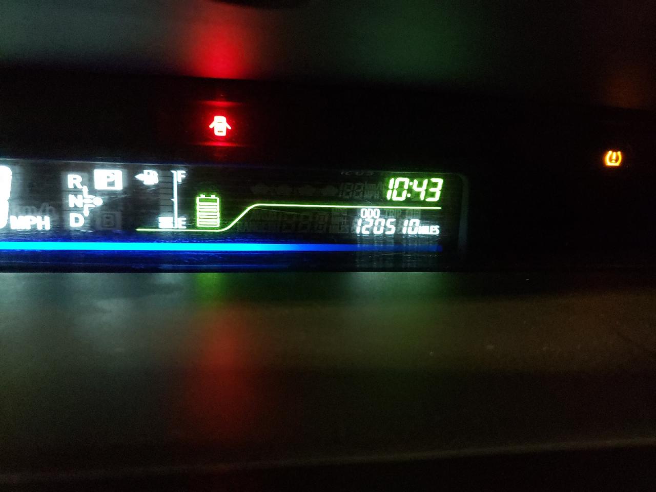 Photo 8 from auction – 2012 TOYOTA PRIUS V with VIN JTDZN3EU0C3126884