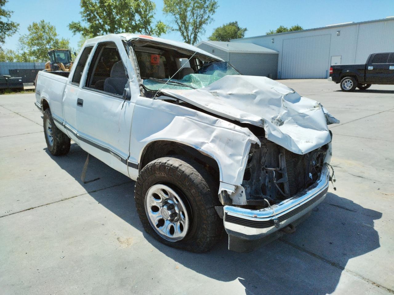 Photo 1 from auction – 1997 GMC SIERRA K15 with VIN 2GTEK19M3V1541891