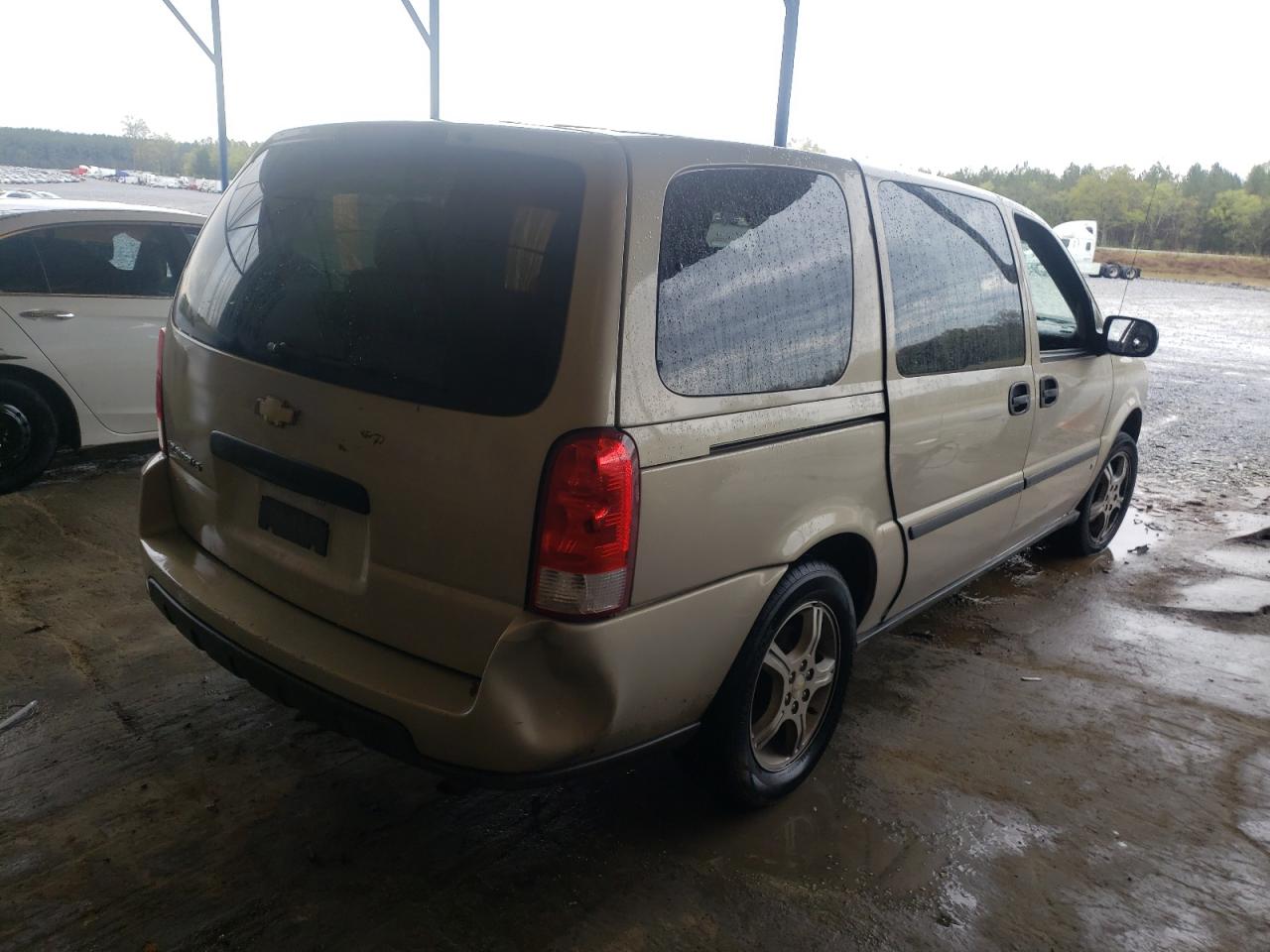 Photo 4 from auction – 2007 CHEVROLET UPLANDER L with VIN 1GNDV23167D176712