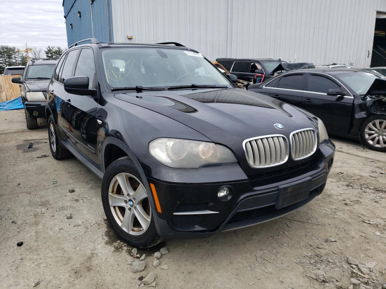 BMW X5 XDRIVE3 2011 with VIN 5UXZW0C53BL370761 - Photo from auction