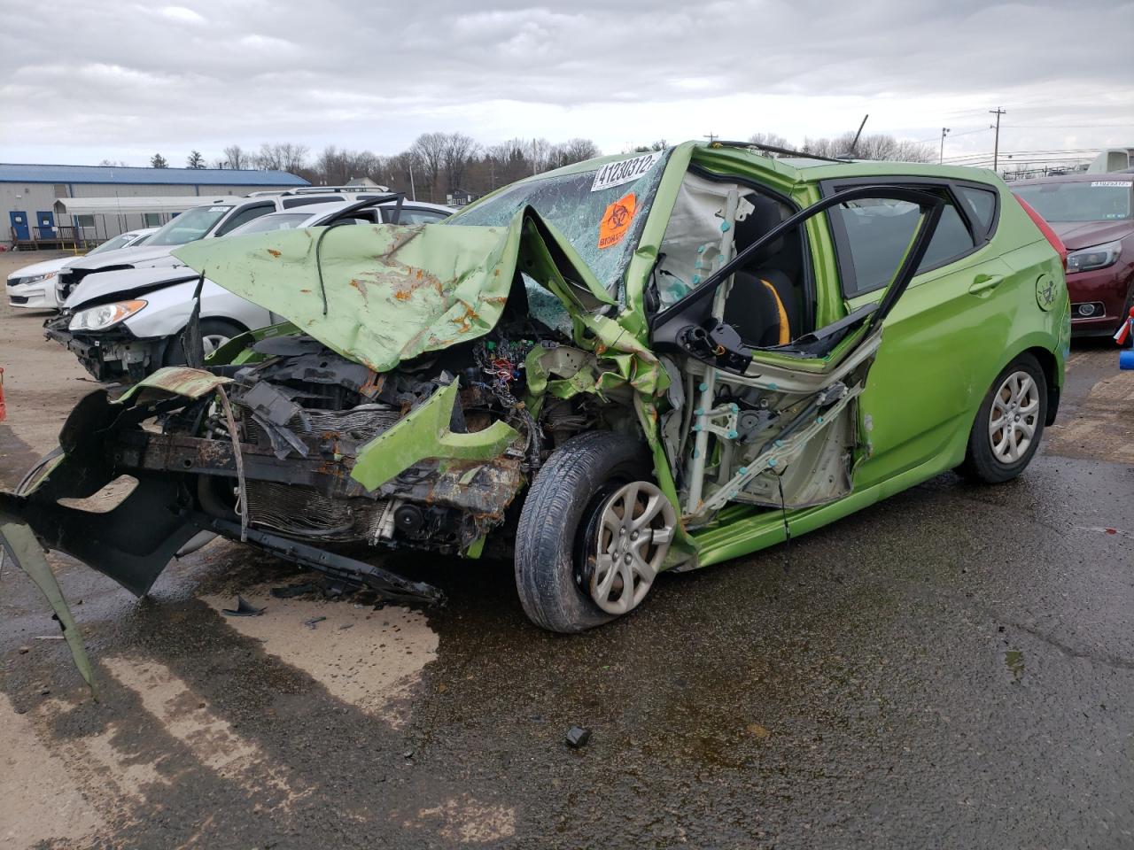 Photo 2 from auction – 2013 HYUNDAI ACCENT with VIN KMHCT5AE0DU084164