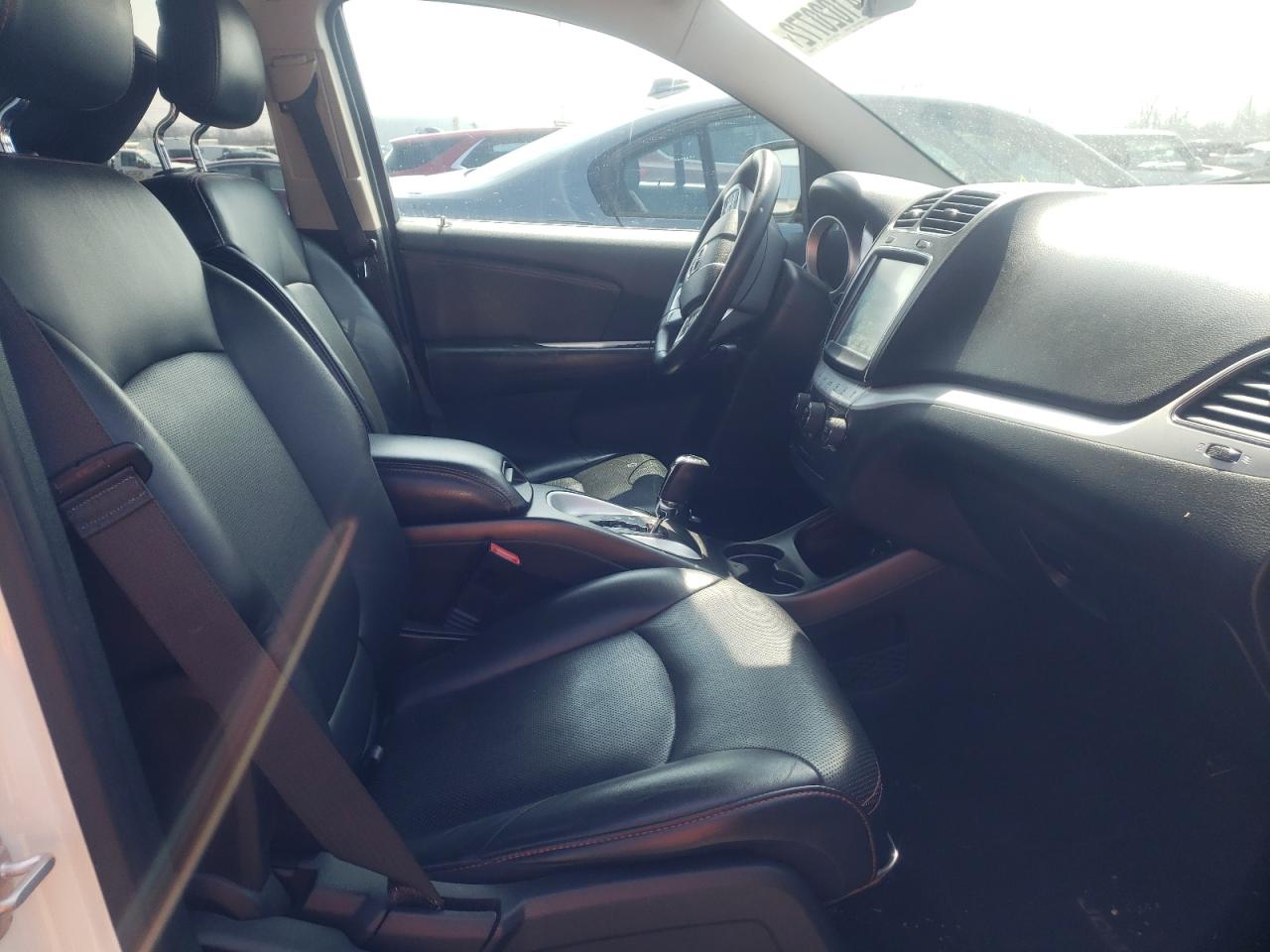 Photo 5 from auction – 2017 DODGE JOURNEY GT with VIN 3C4PDDEG3HT644400