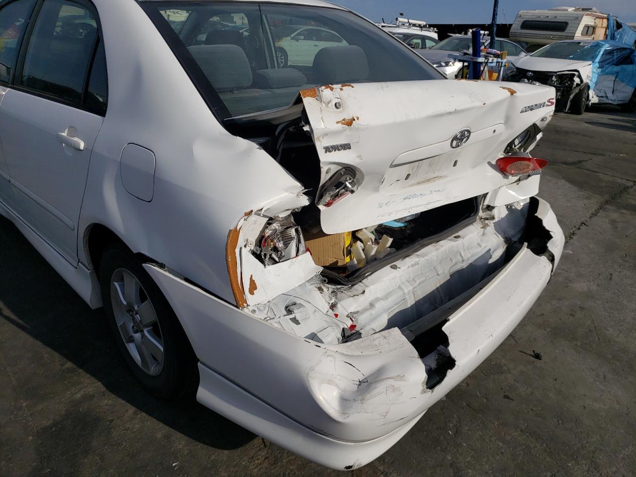 Photo 9 from auction – 2005 TOYOTA COROLLA CE with VIN 1NXBR32E15Z370913