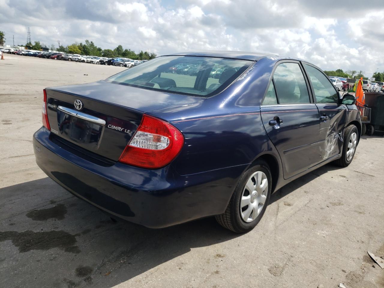 Photo 4 from auction – 2004 TOYOTA CAMRY LE with VIN 4T1BE32K94U291523