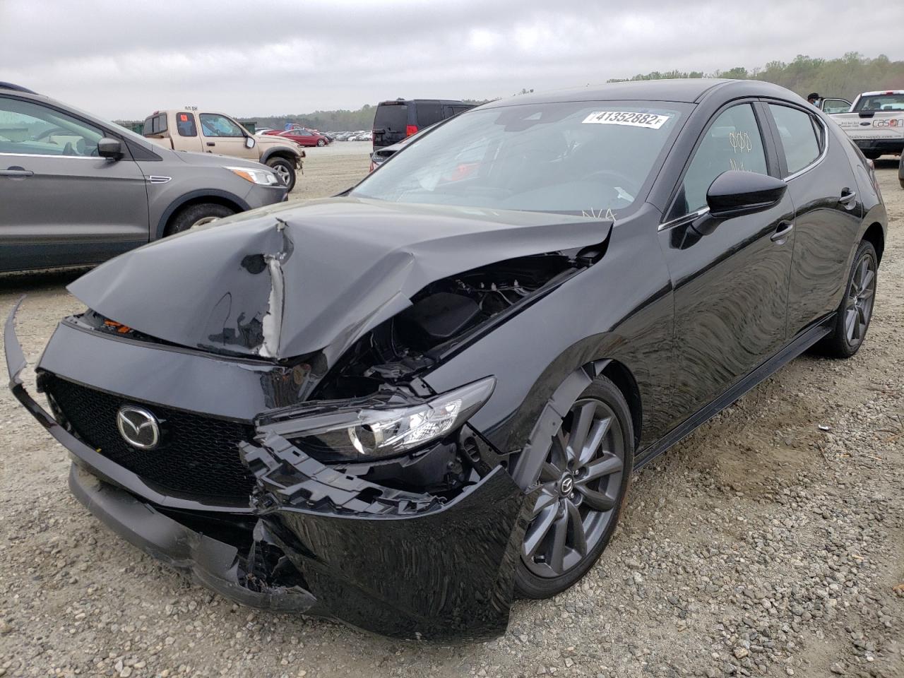 Photo 2 from auction – 2021 MAZDA 3 SELECT with VIN JM1BPAKL2M1400353